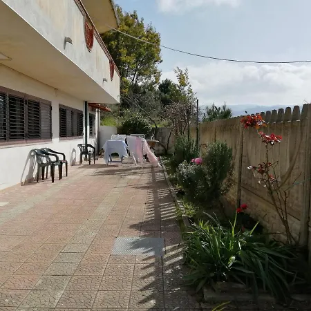 In Collina Di Reggio Calabria Villetta * Orti